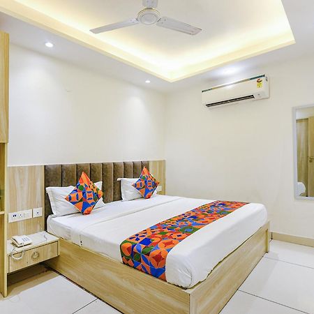 Fabhotel Luxury Inn Near Adarsh Nagar Metro Delhi  Extérieur photo